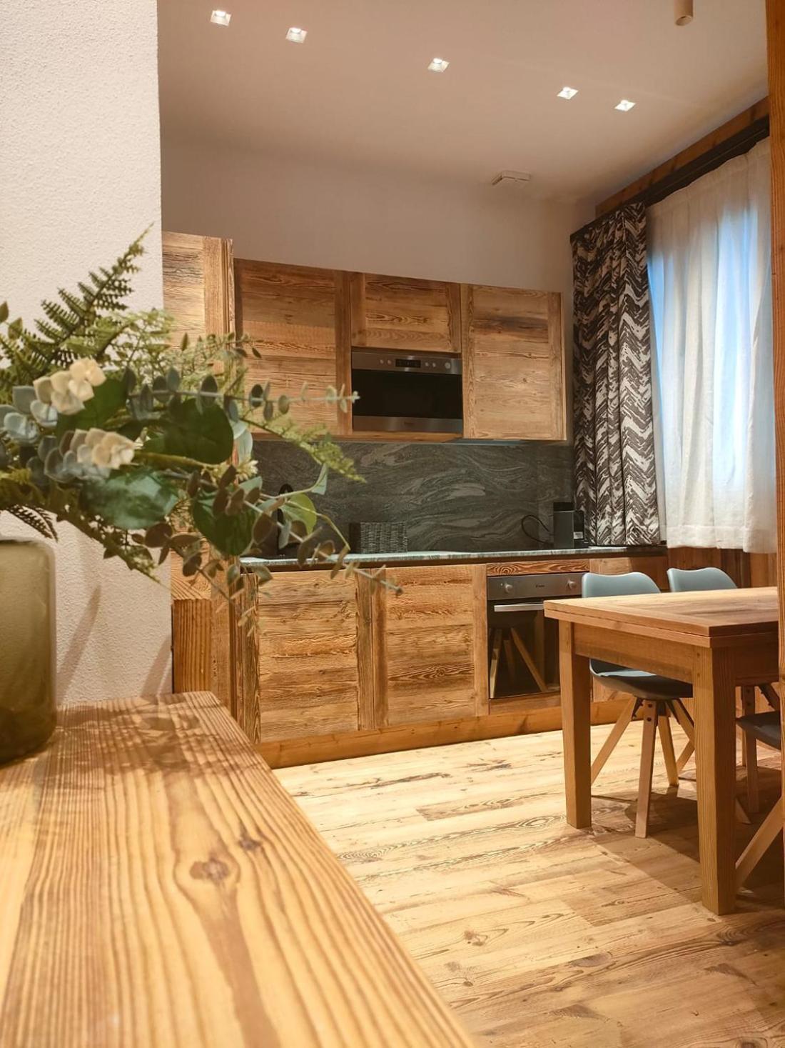 Fior Di Roccia Apartments- In Centro Cervinia, Sauna Privata, Matterhorn Dream Breuil-Cervinia Exteriör bild