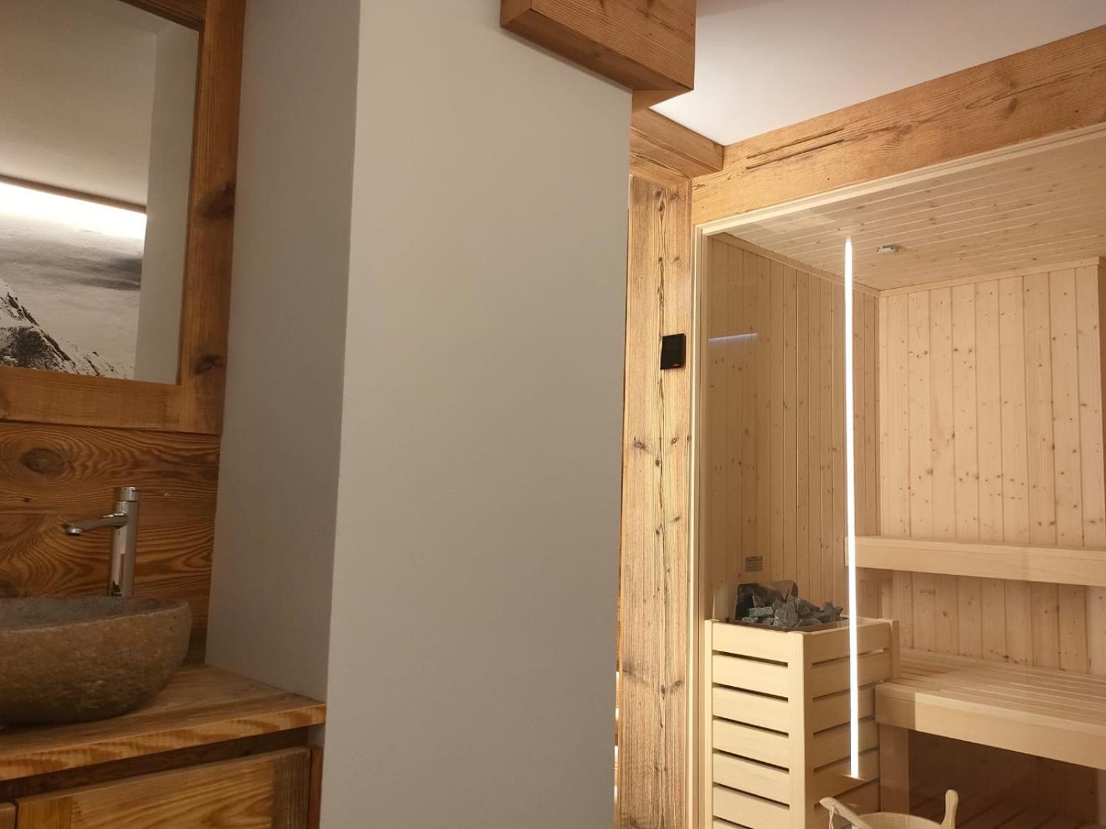 Fior Di Roccia Apartments- In Centro Cervinia, Sauna Privata, Matterhorn Dream Breuil-Cervinia Exteriör bild