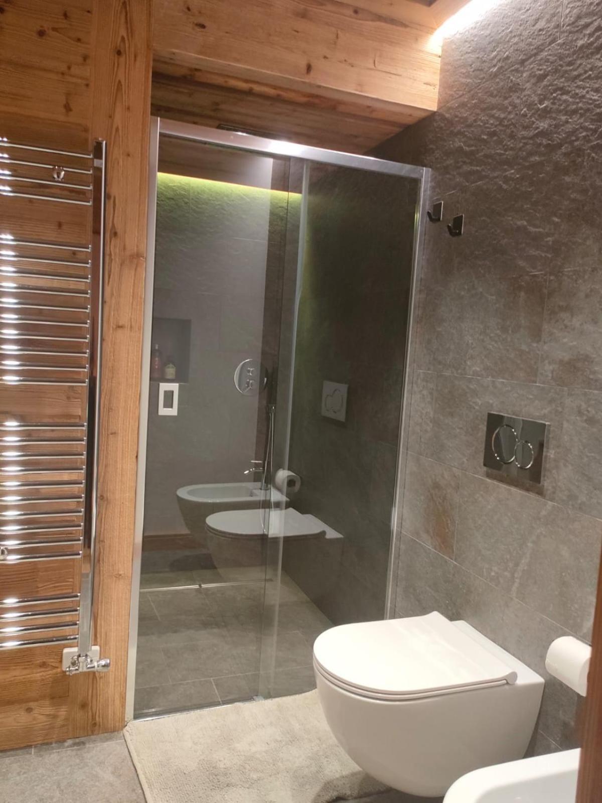 Fior Di Roccia Apartments- In Centro Cervinia, Sauna Privata, Matterhorn Dream Breuil-Cervinia Exteriör bild