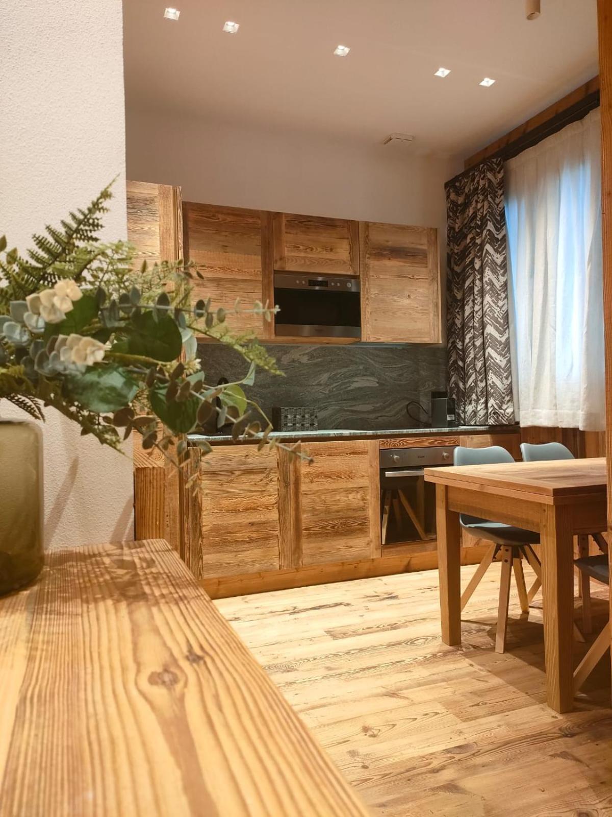 Fior Di Roccia Apartments- In Centro Cervinia, Sauna Privata, Matterhorn Dream Breuil-Cervinia Exteriör bild